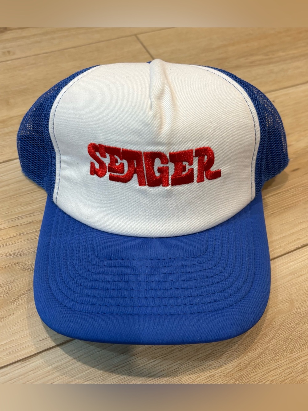 Seager Hat blue white trucker style good shape
